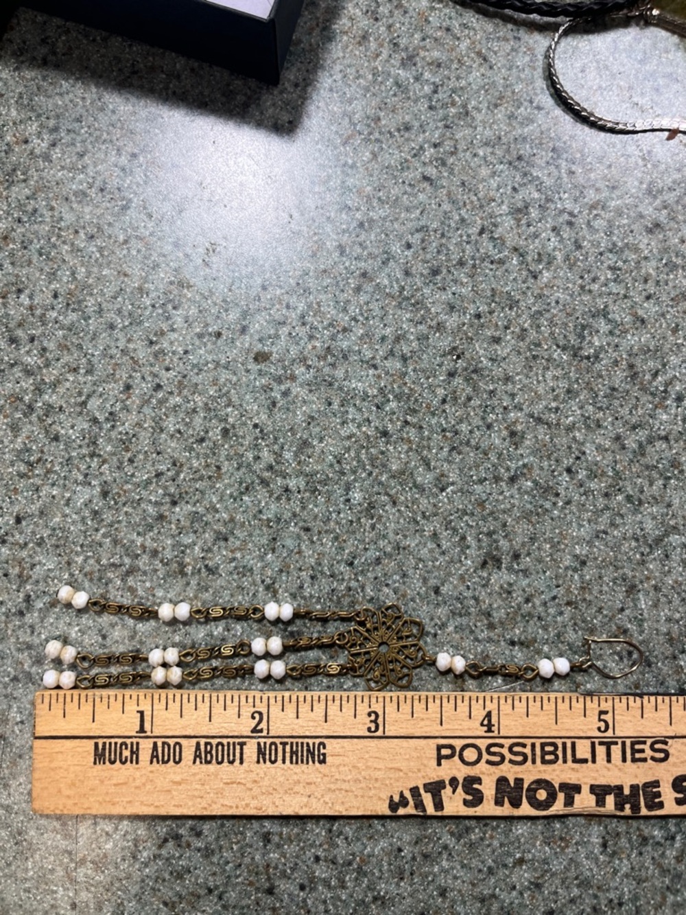 Vintage 60’s Boho White Beaded Filigree Earrings - Brand - Picture 3 of 3